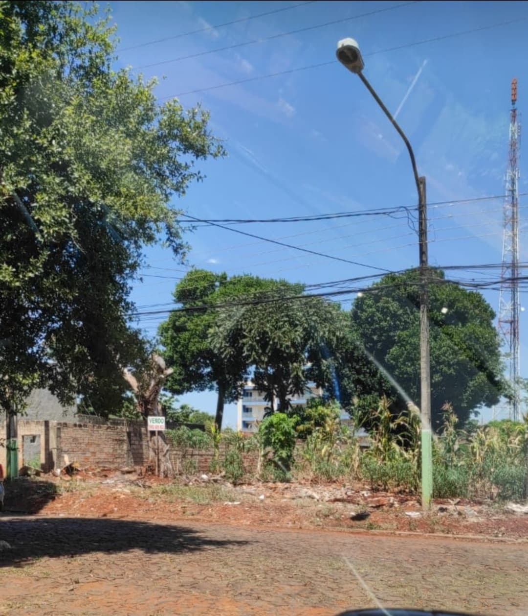 VENDO TERRENO SOBRE AV. AMBAY, B° BOQUERÓN 2! REF. A.A – 2