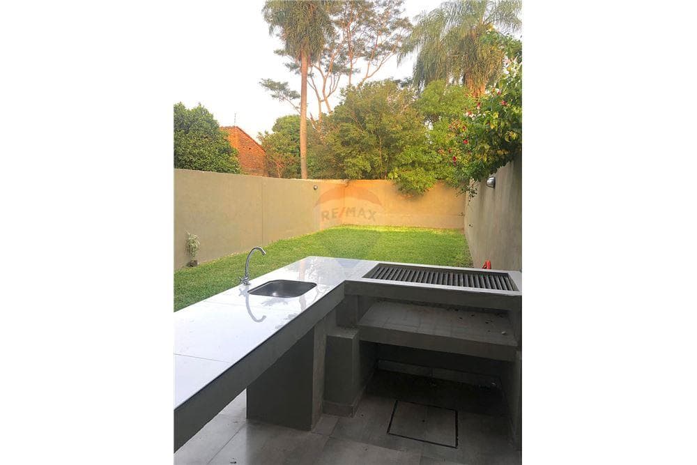 ALQUILLO DUPLEX EN SAN LORENZO! – 2