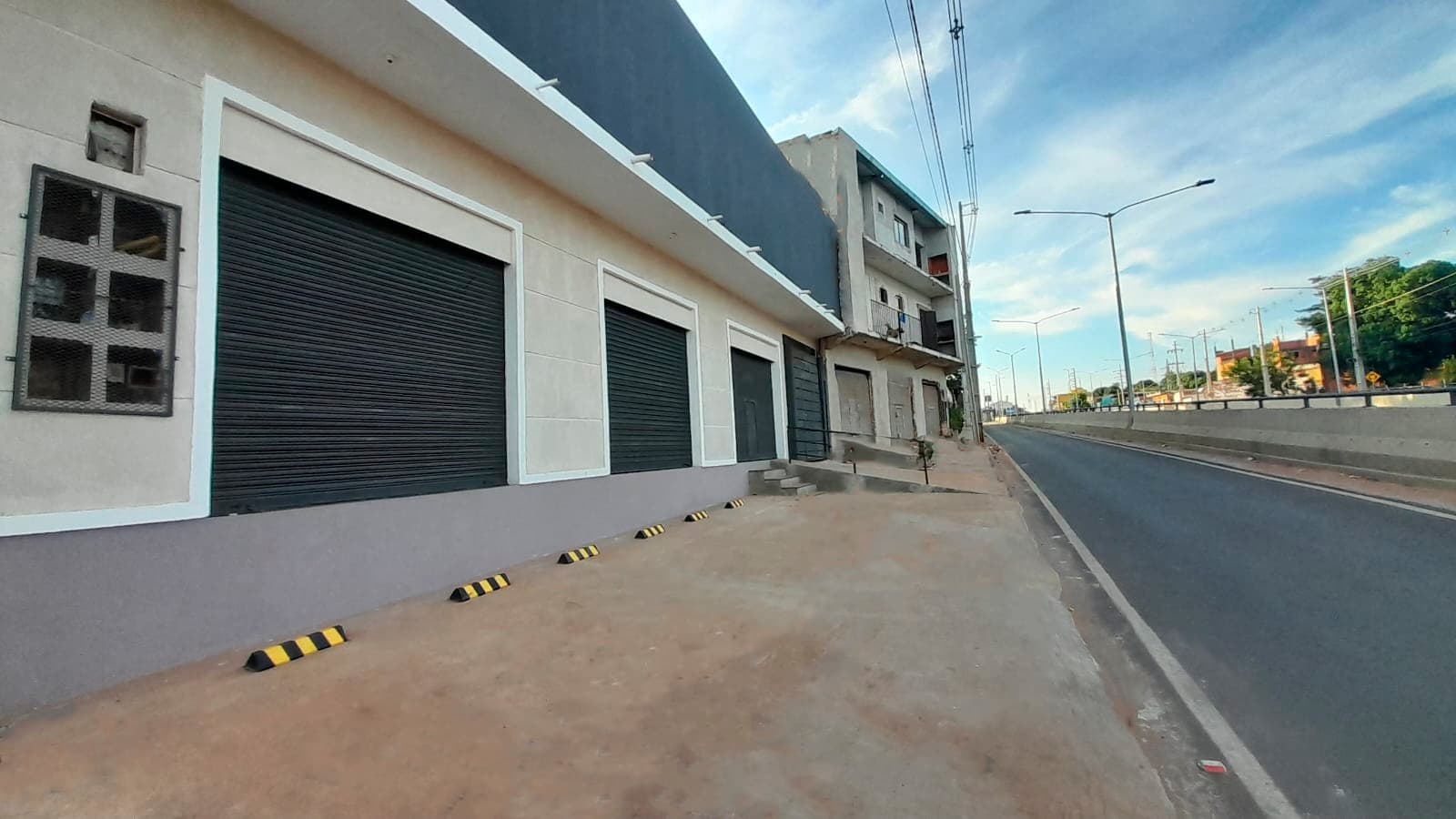 VENDO SALON COMERCIAL EN VILLA ELISA – 3