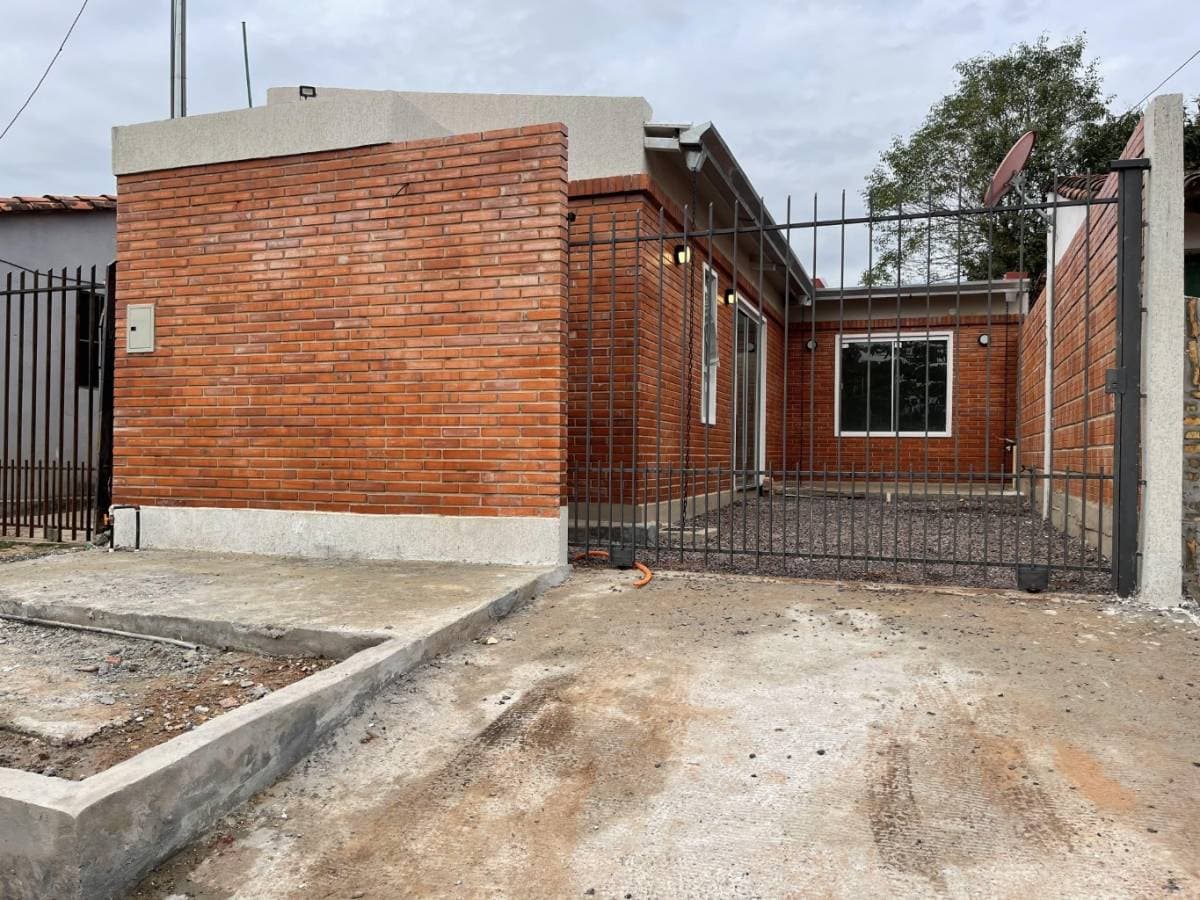 Tu nuevo hogar te espera en Limpio! Dúplex a la venta