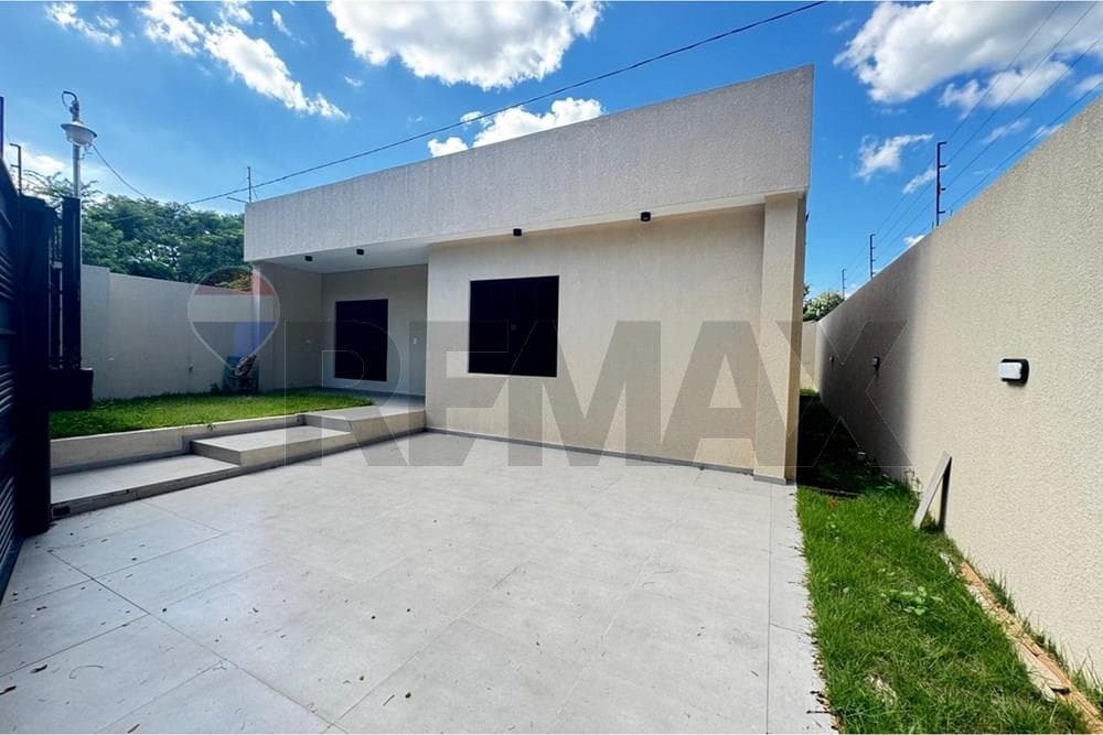 CHALET EN VENTA - LUQUE