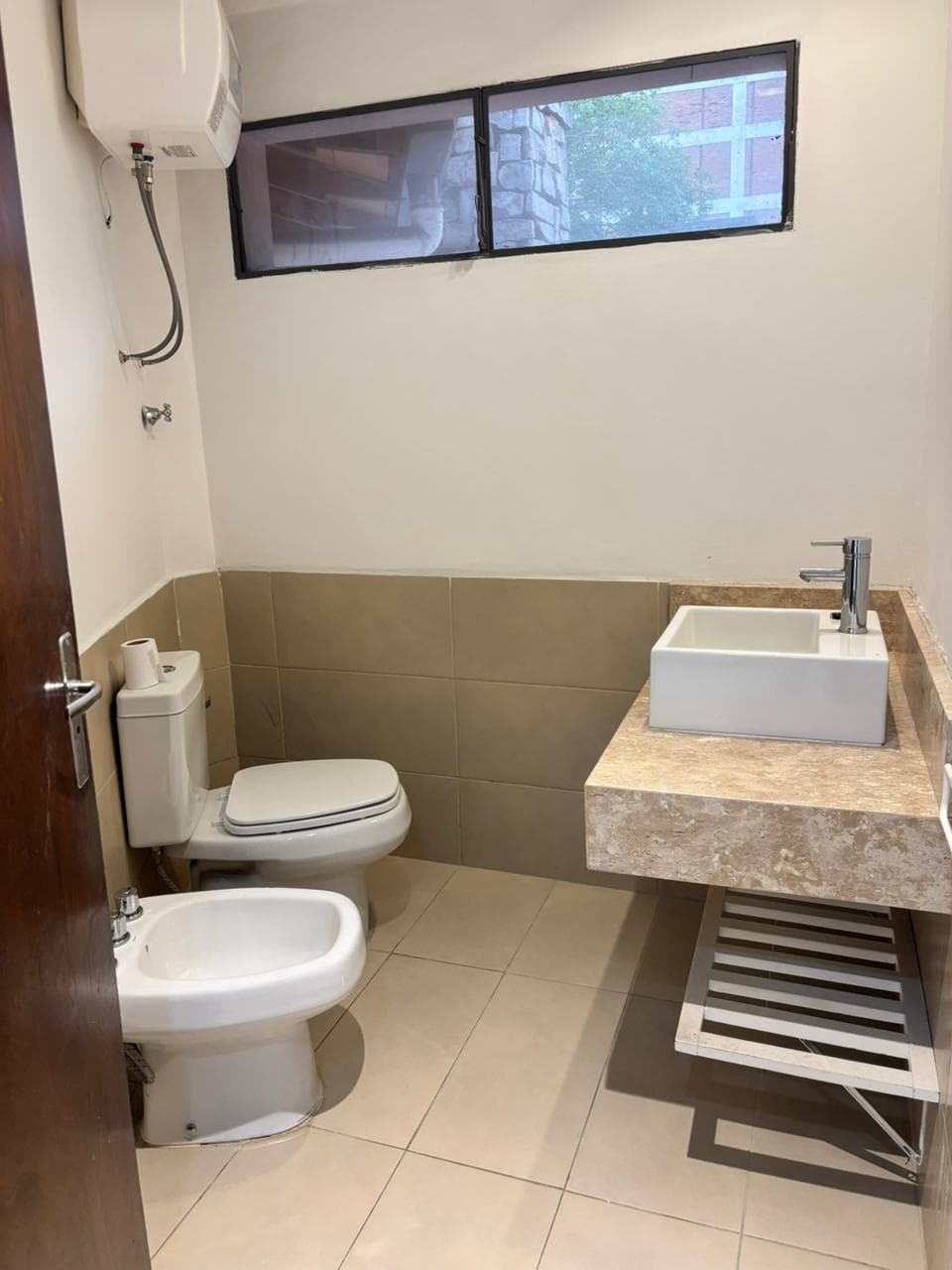 Oficinas Corporativas/Local Comercial en Alquiler - Barrio Mcal. López. – 2