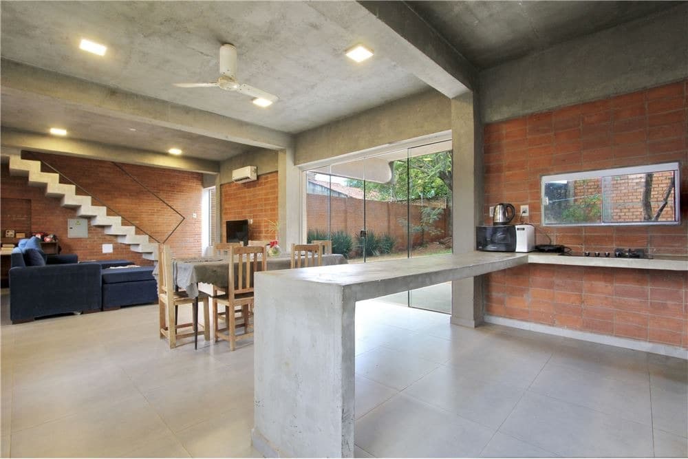 Gran Residencia a la Venta - Luque – 2
