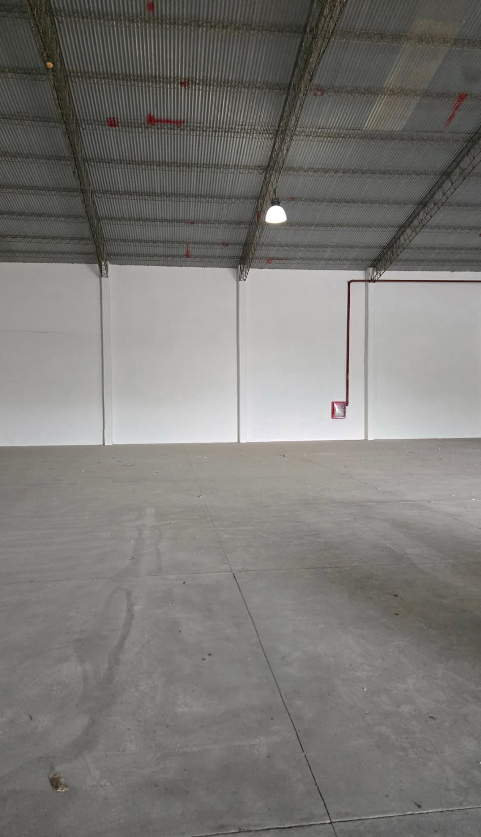Deposito 900 m2 al lado de Distrito Perseverancia ( zona Artigas/Brasilia)