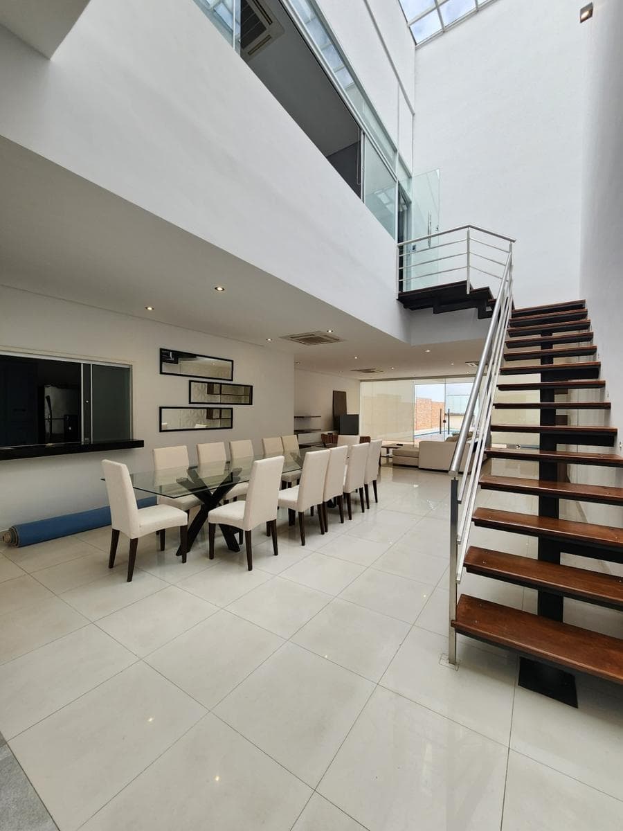 Vendo/Alquilo Hermosa Casa Mínimalista en Ykua Sati – 2