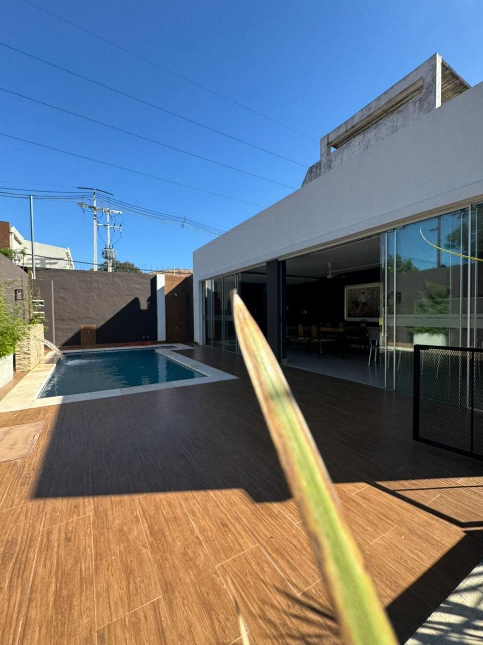 Dúplex a Estrenar en Condominio Costa Rica II – 3 Dorm – Zona Avda. Perón – 2
