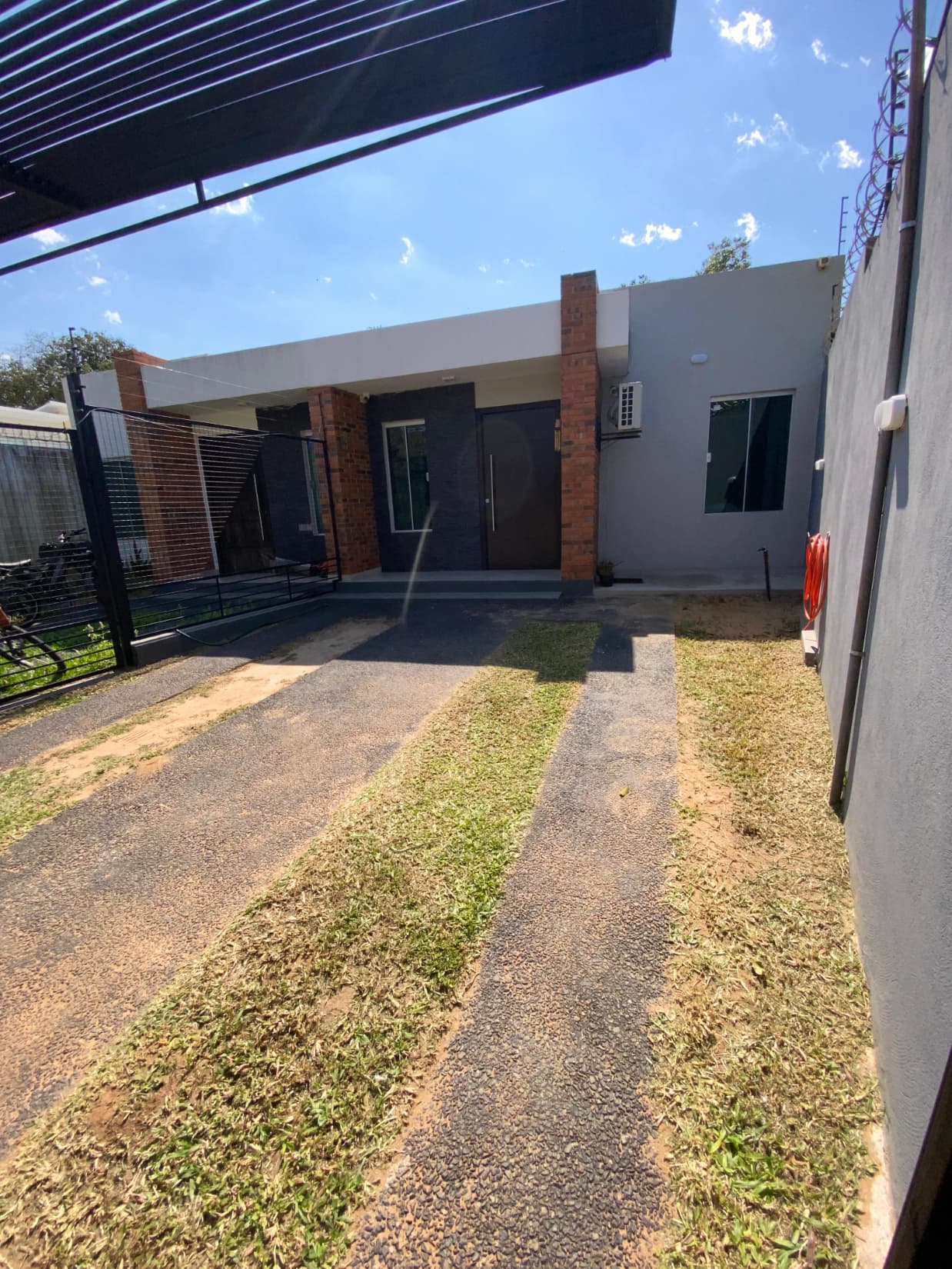 VENDO CASA EN LUQUE - ZONA AEROPUERTO – 3