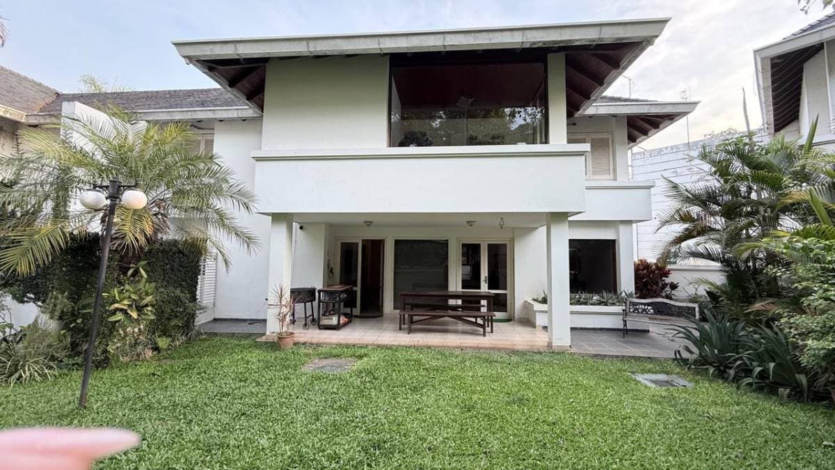 Residencia en Paseo Lomas Verdes – Parques del Yacht