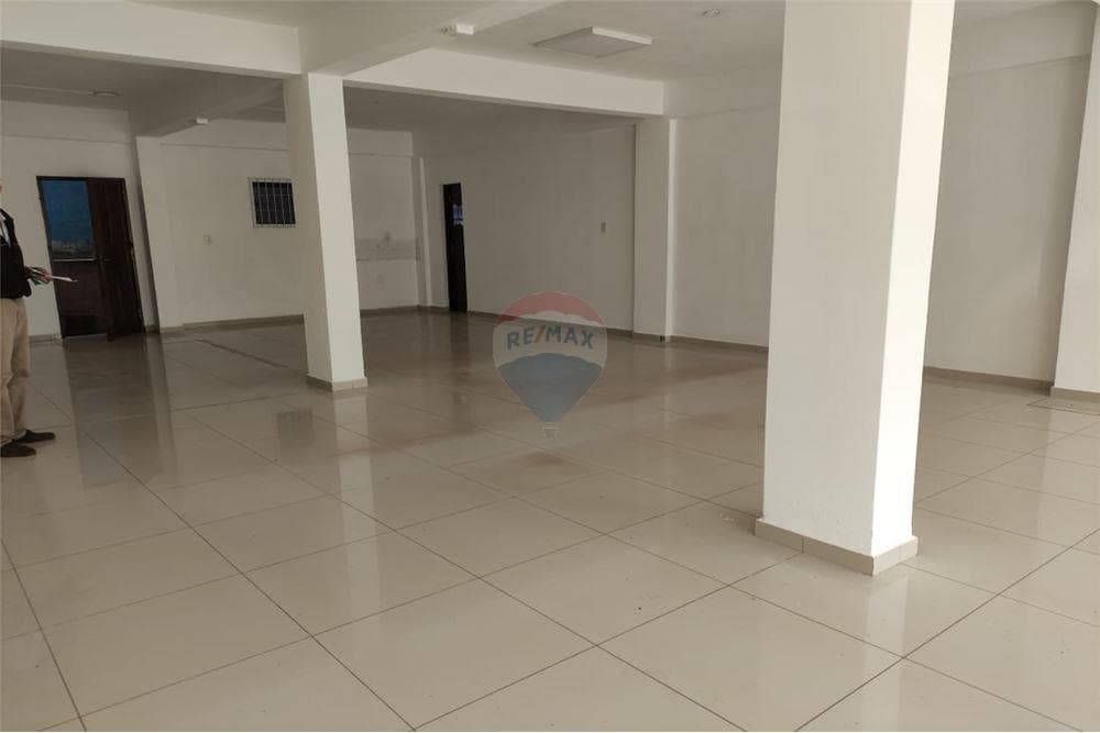 Local Comercial - Alquiler - Encarnación, Paraguay – 2