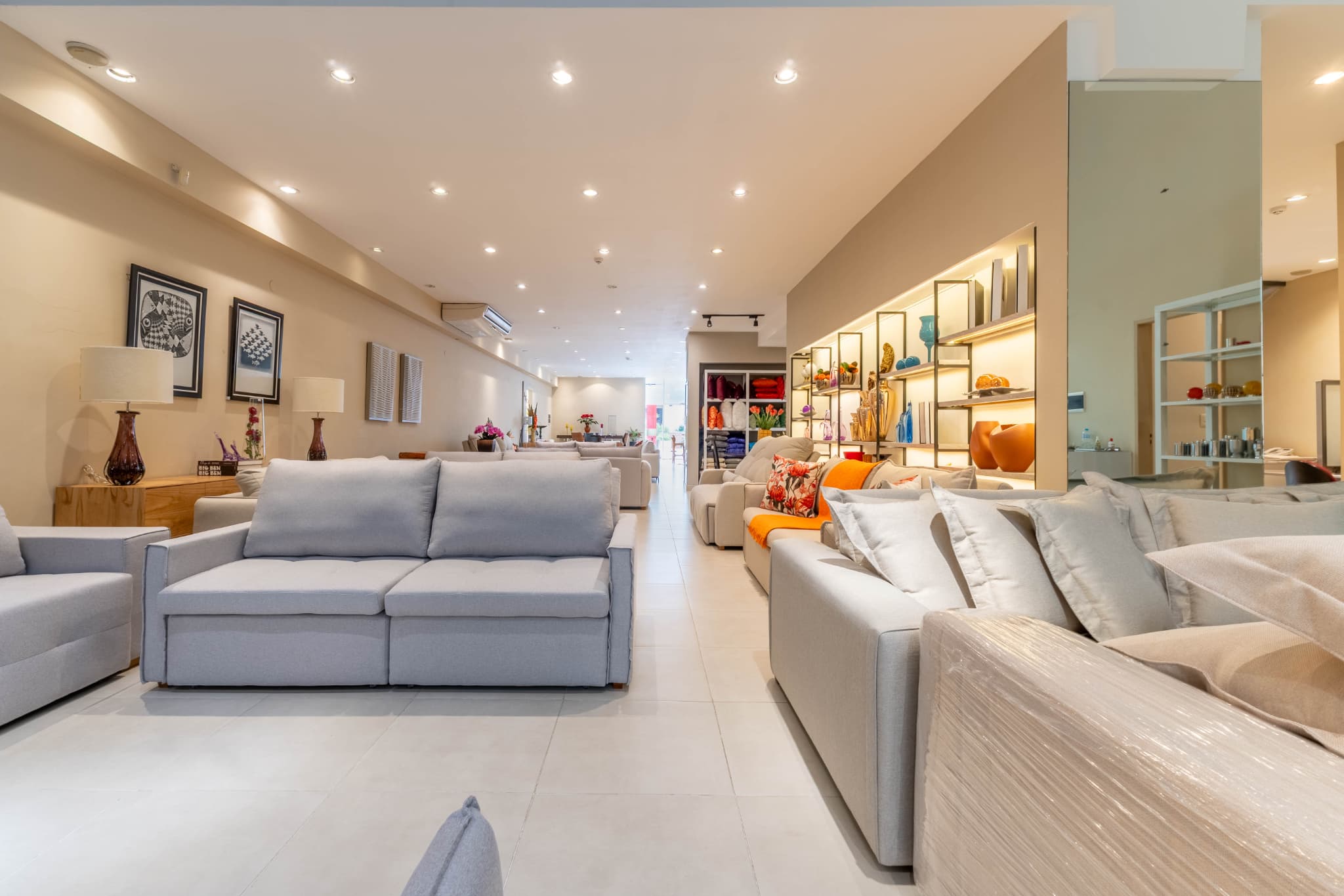 Alquilo para empresas Salon Comercial Sobre Avenida Transcurrida – 3
