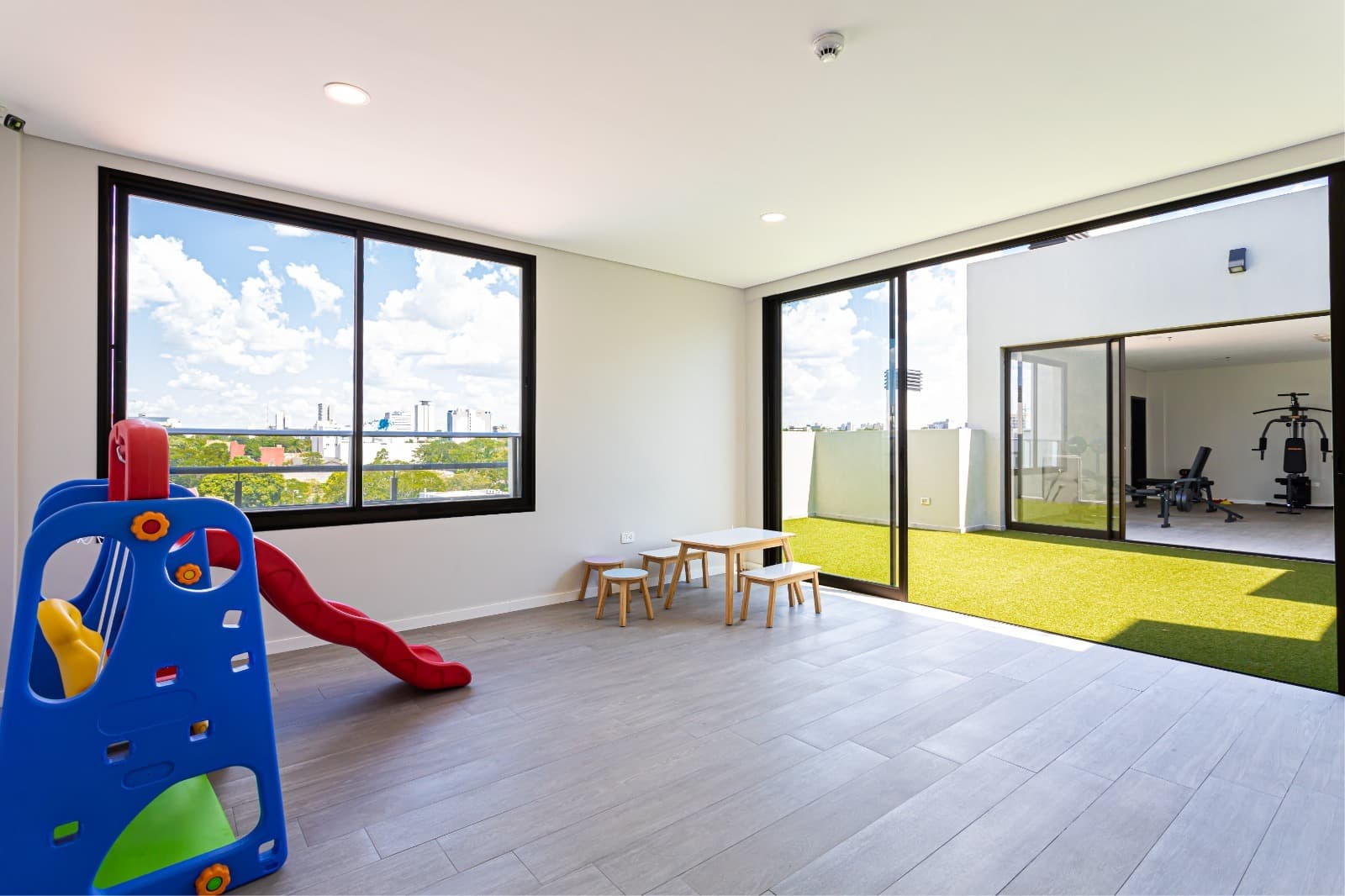 ¡INVERSIÓN SEGURA EN EL CORAZÓN DE VILLAMORRA – 3