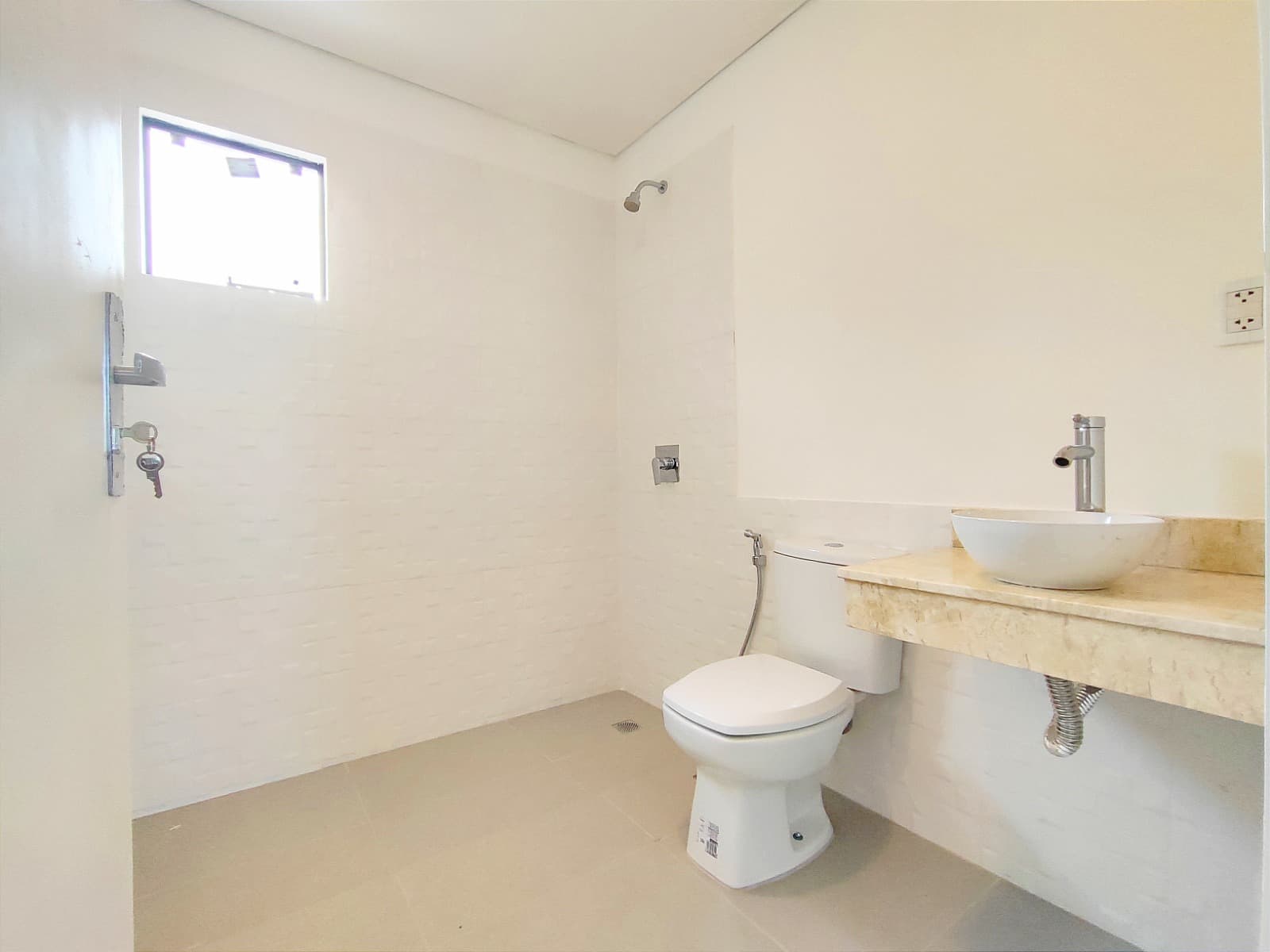 VENDO DUPLEX EN LUQUE – 2