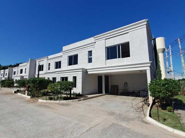 HERMOSA CASA EN ALQUILER EN EL CONDOMINIO CERRADO LEGANZZA