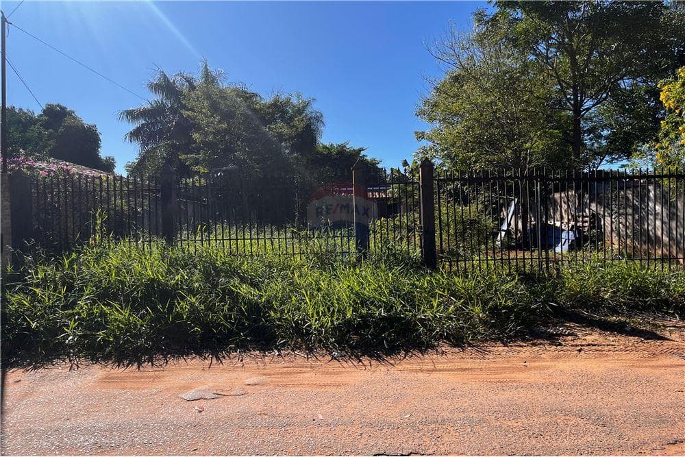 VENDO TERRENO C/ CONSTRUCCIÓN A REFACCIONAR-ÑEMBY – 2