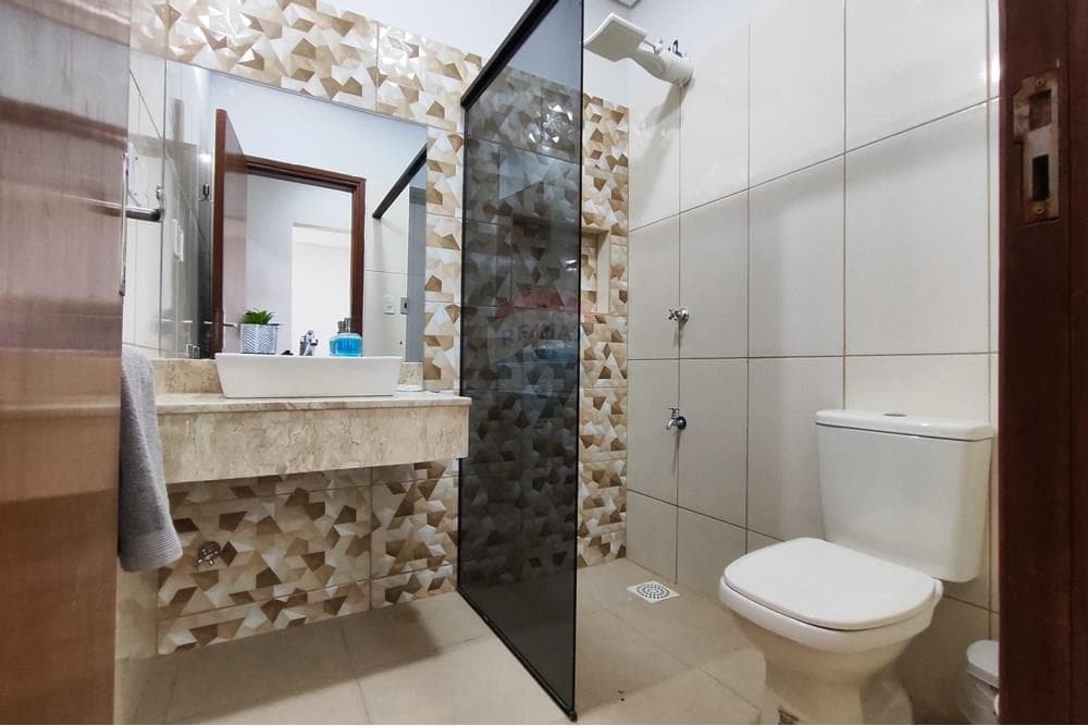 Chalet a estrenar en Luque Bº Marambure – 2