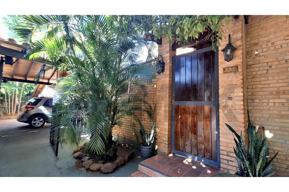 ALQUILO RESIDENCIA ZONA MBURUCUYA – 3