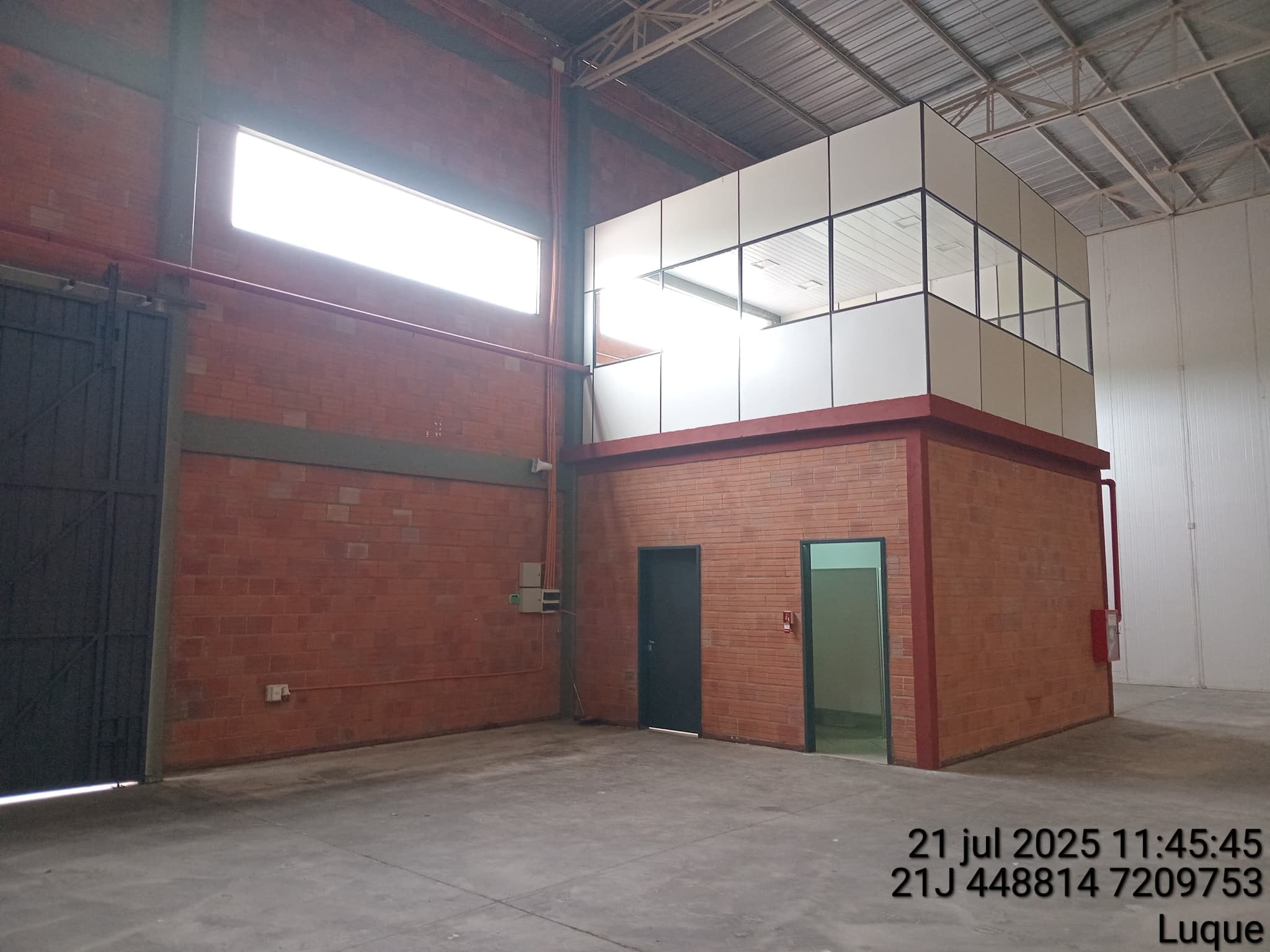 Alquilo Deposito de 1.030 m2 en Luque‼️ C-1082 – 3