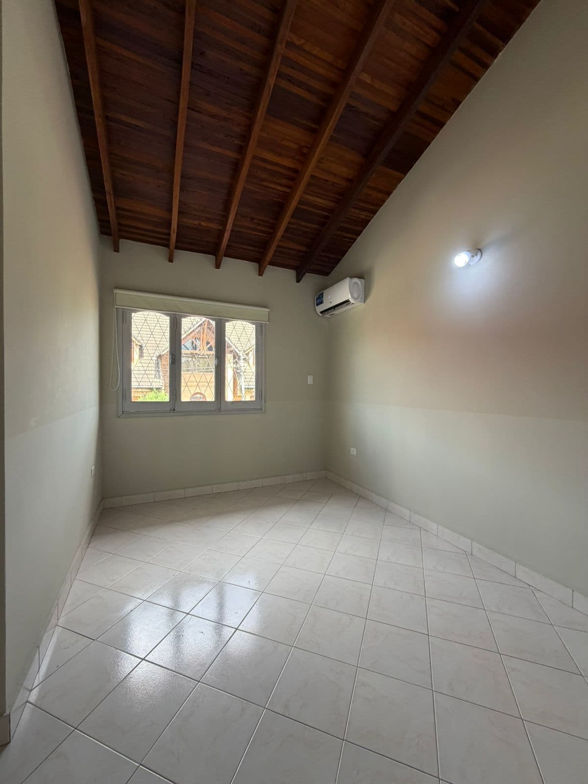 Alquilo Dúplex en Villa Morra – 3