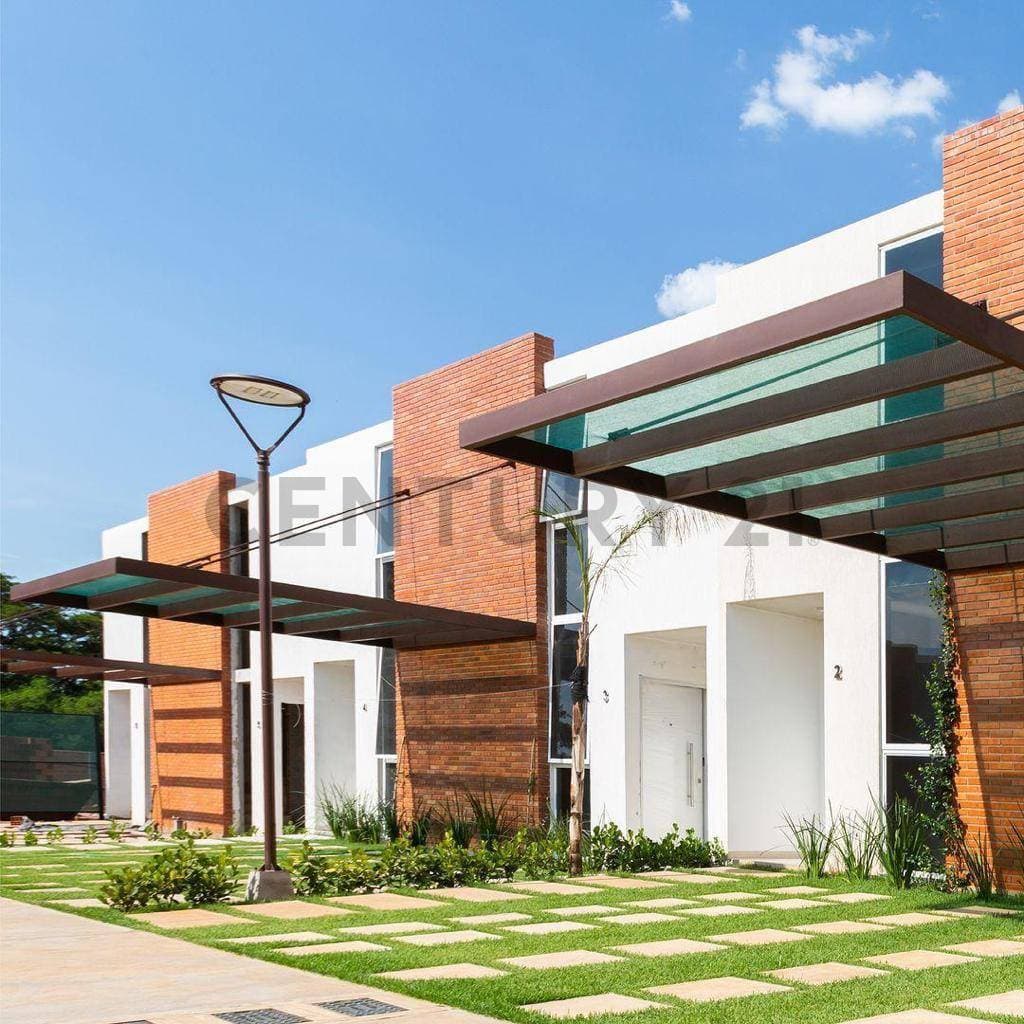 Vendo dúplex en pozo en barrio cerrado Luque