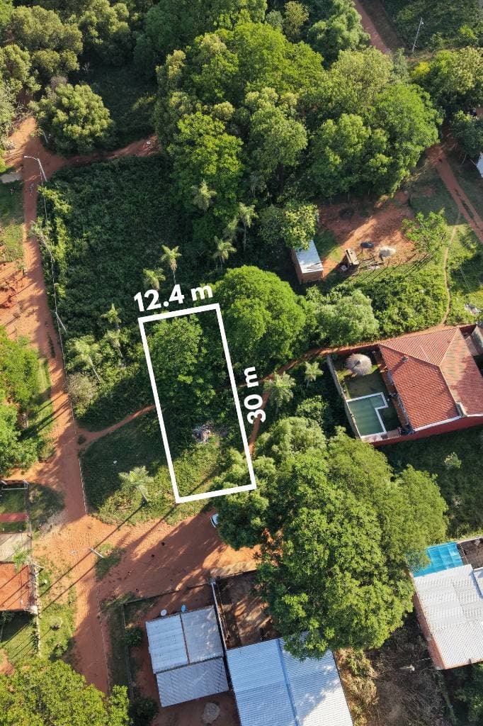 EN VENTA TERRENO DE 12.4X30 EN LUQUE CAÑADA GARAY