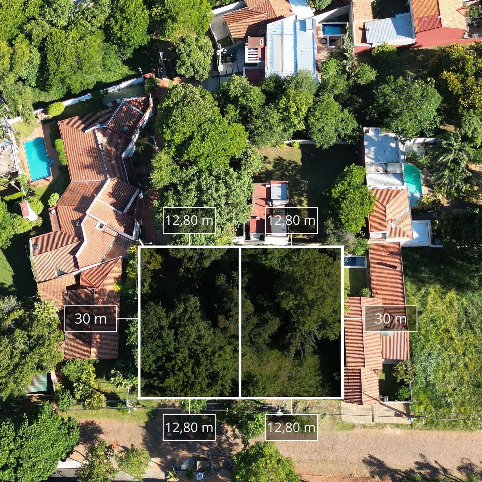 EN VENTA – 2 TERRENOS EN ESQUINA A METROS DE AV MCAL LÓPEZ