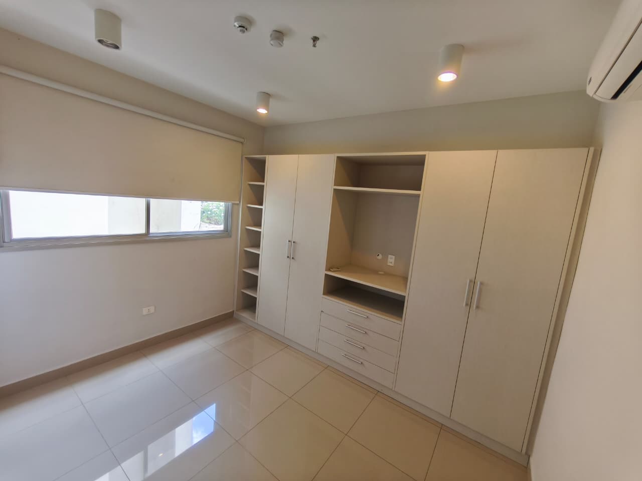 ALQUILO DEPARTAMENTO DE DOS DORMITORIOS EN BARRIO JARA – 3