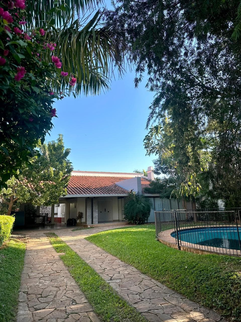 ALQUILO Y VENDO CASA EN BARRIO SAN CRISTOBAL