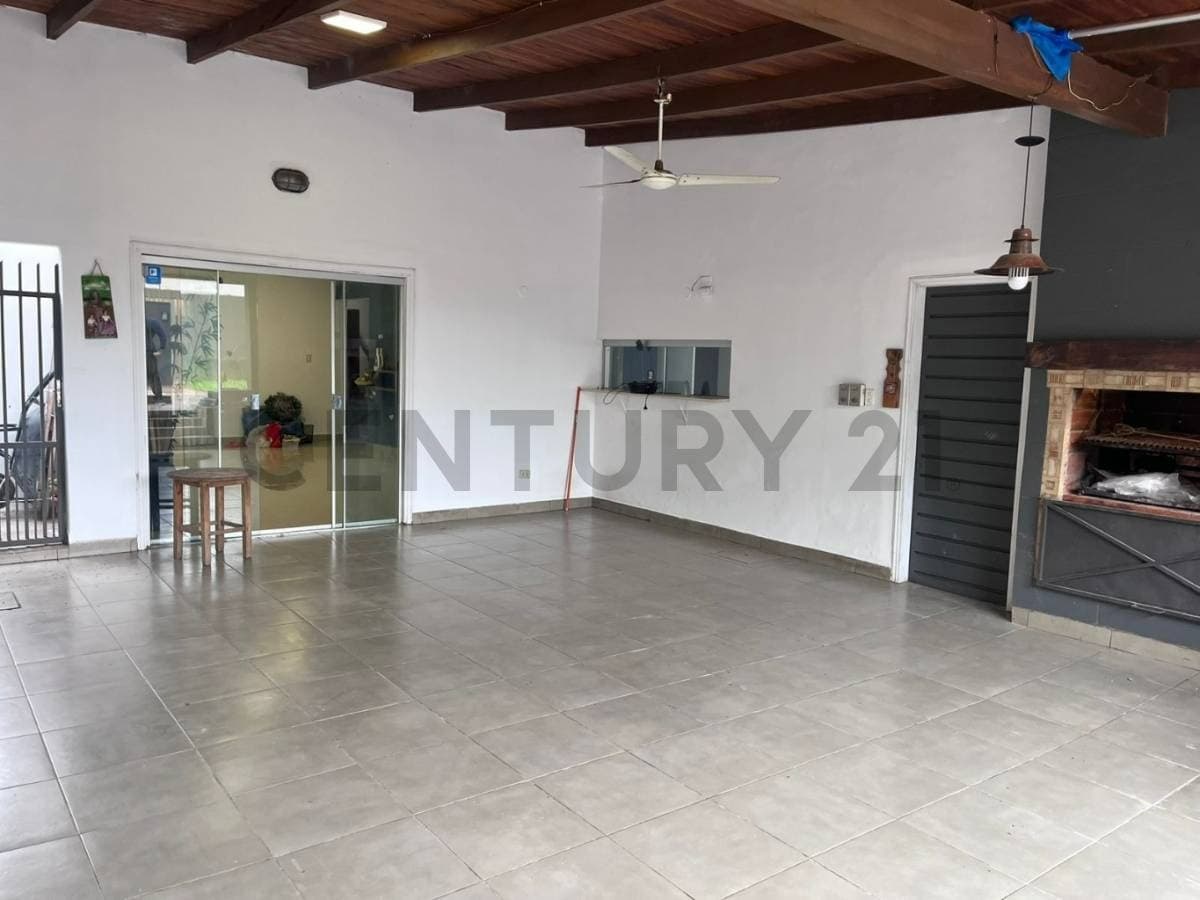 Alquiler de Casa en Ytay, Asunción – 2
