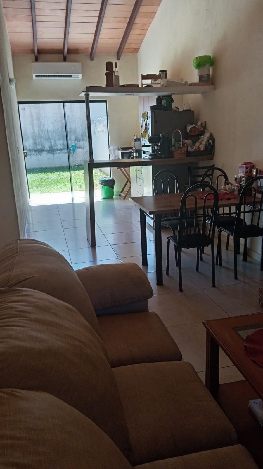 CASA CON PATIO TIPO CHALET EN ALQUILER – FERNANDO DE LA MORA ZONA SUR. – 3
