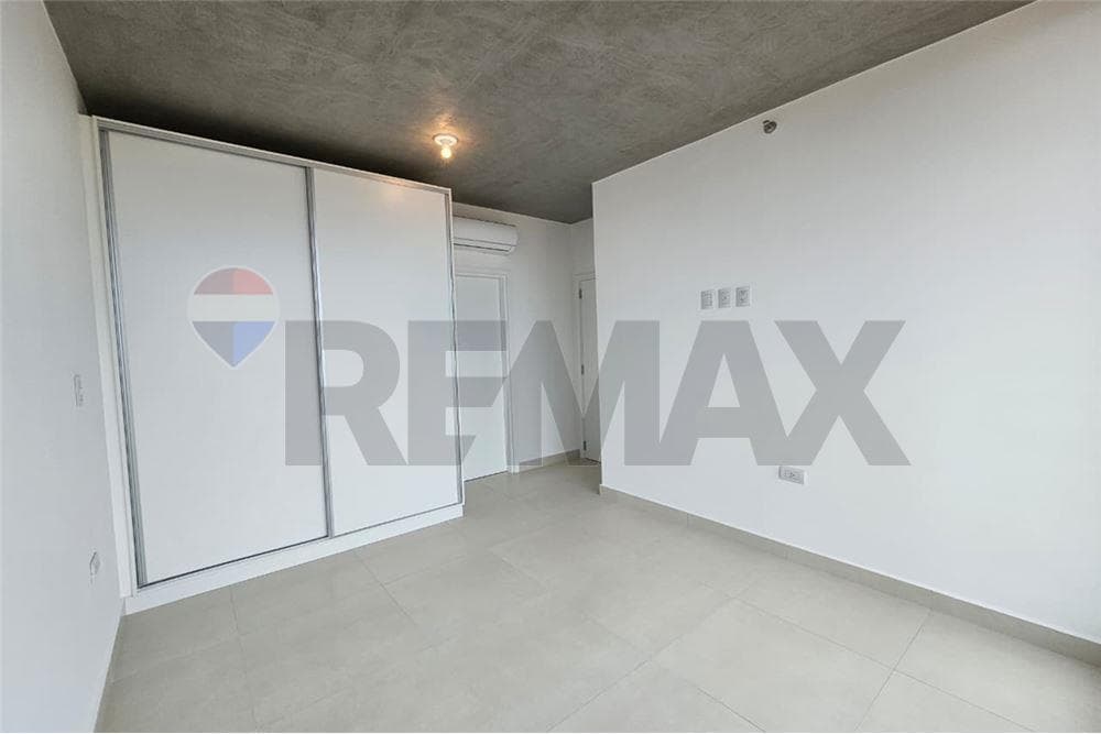 Departamento en Venta en Asunción – 2 Dormitorios – Cochera – Renta Activa