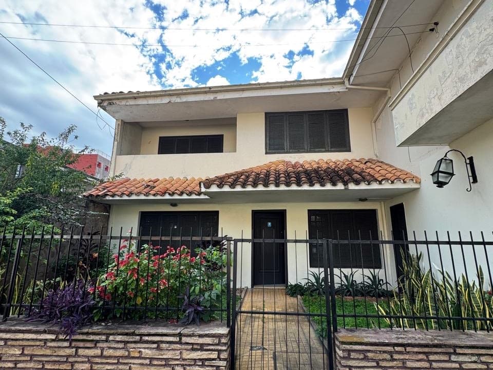 ALQUILO CASA EN CIUDAD NUEVA ASUNCIÓN