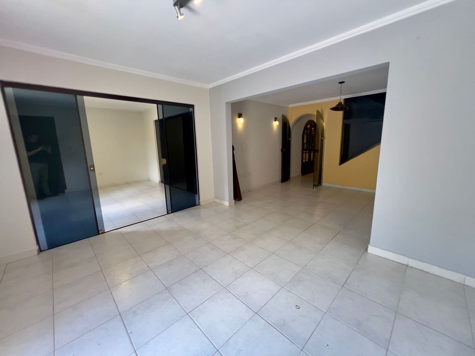 ALQUILO RESIDENCIA EN BARRIO CERRADO LAS PIEDRAS - LUQUE – 3