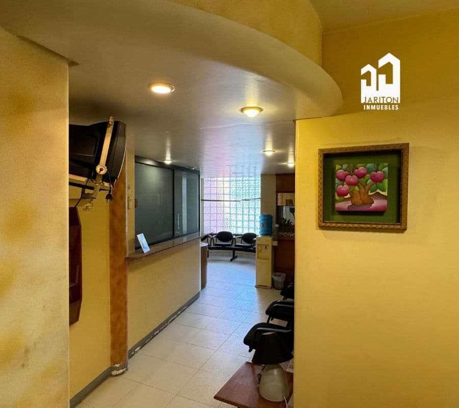 ALQUILO CONSULTORIO EN MEDICAL CENTER – 3