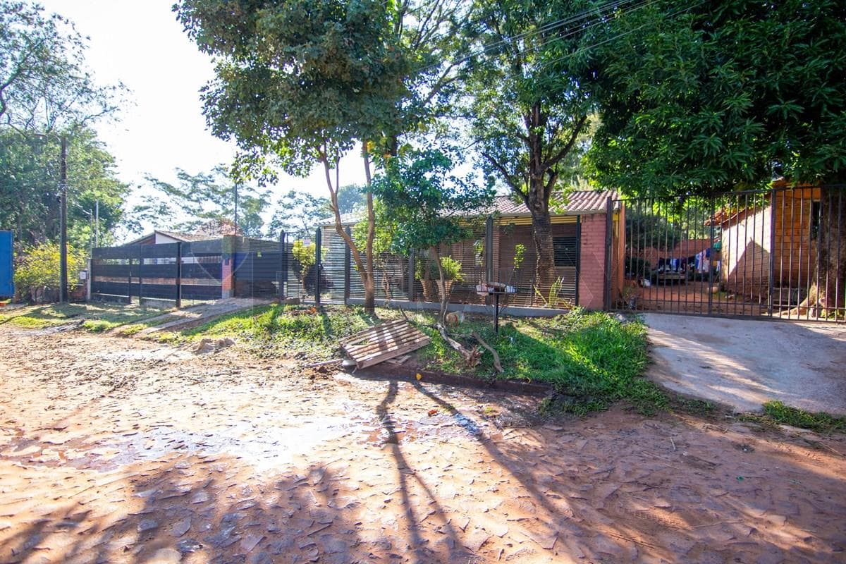 HERMOSA CASA EN VENTA B°SAN CARLOS ÑEMB