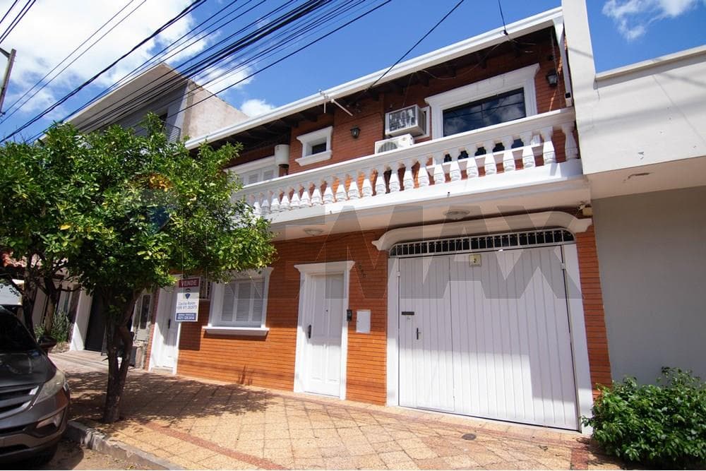 VENDO CASA EN ASUNCIÓN BERNARDINO CABALLERO