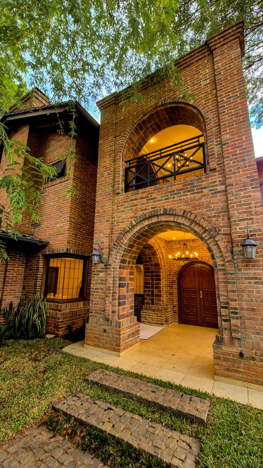 Casa De 4 Dormitorios En Las Lomas- Asuncion – 2