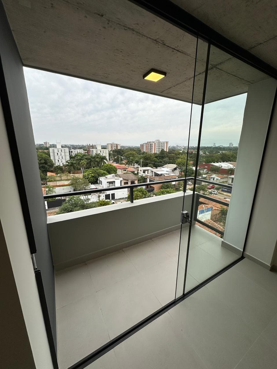 ALQUILO DEPARTAMENTOEN INSIGNIA 6 | LUQUE – 2