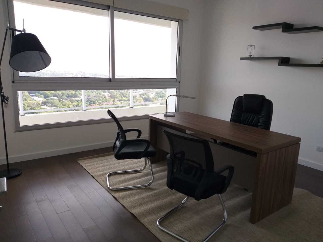 Alquiler de hermoso semipiso de 4 dormitorios amoblado sobre Santísima Trinidad – 2