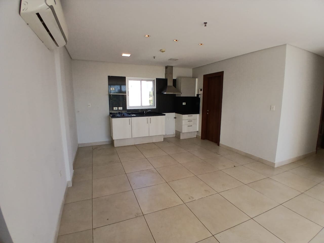 Vendo Departamento de 2 Dormitorios + área de servicio en Las Mercedes! – 2