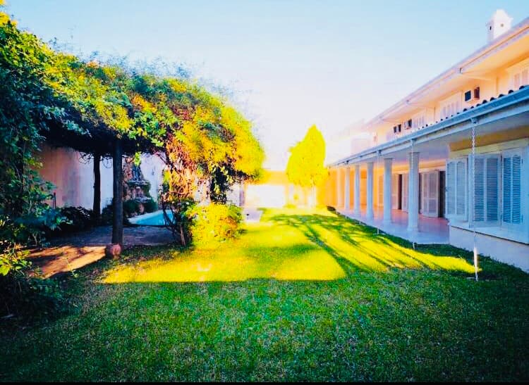 Amplia Residencia en alquíler zona Mburucuya para vivienda/ oficina – 3