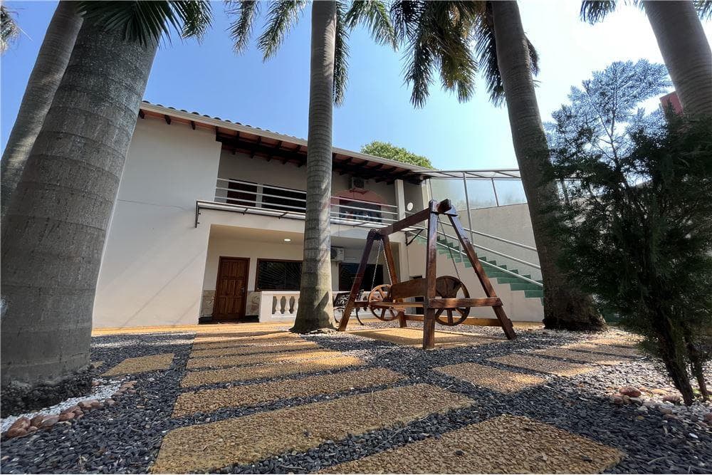 Alquilo casa en Loma Pyta – 3