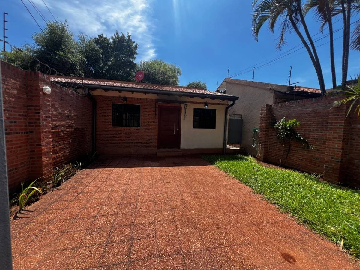 ALQUILO CASA EN LAMBARE – 2