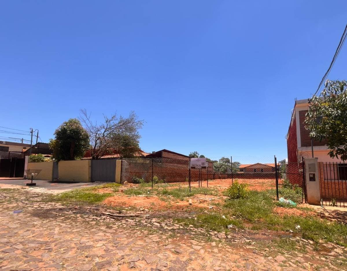 OPORTUNIDAD EN LAMBARÉ – BARRIO VALLE APU’A II . ID 43198