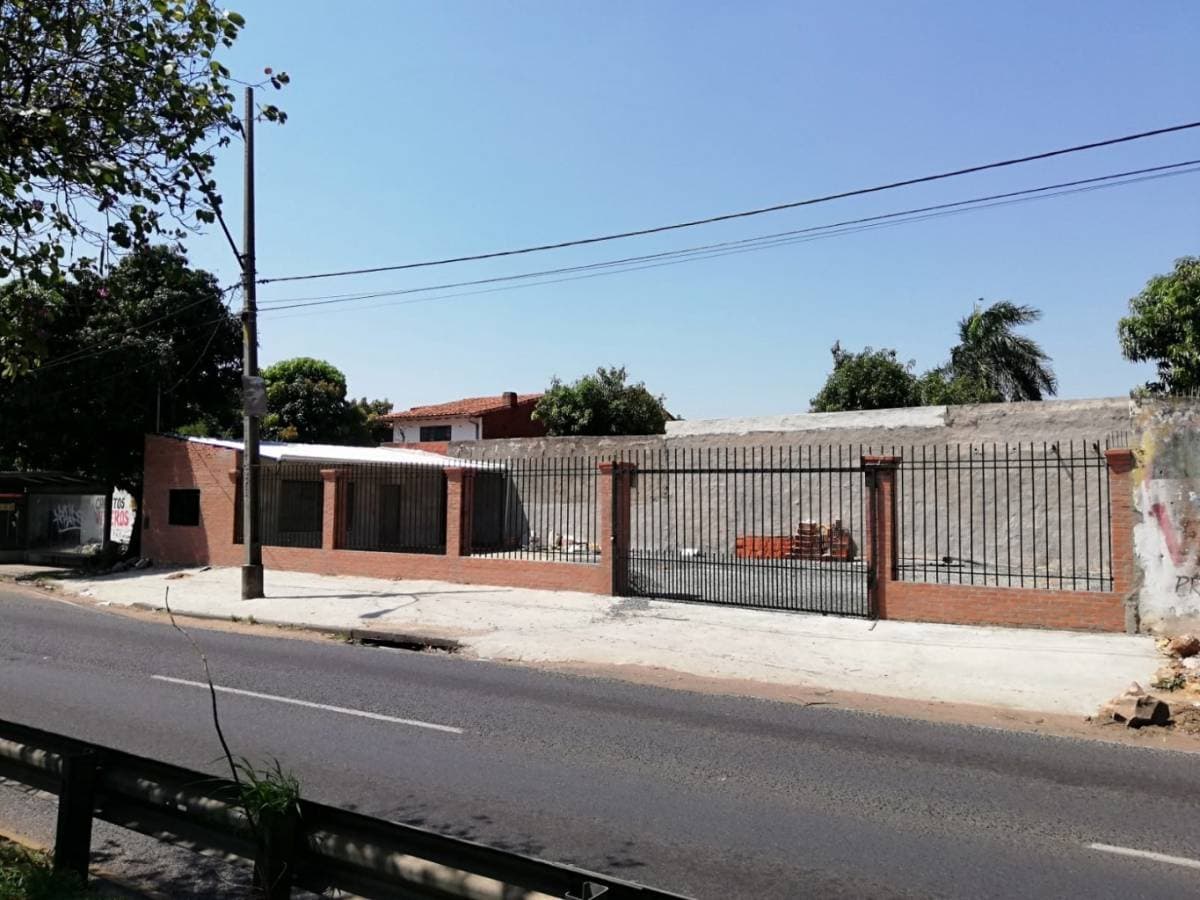 ALQUILO LOCAL COMERCIAL SOBRE AVDA. MADAME LYNCH - ID 48708