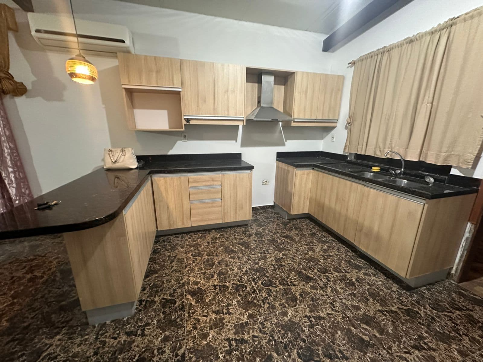 ALQUILO DEPARTAMENTO EN LAMBARE – 2