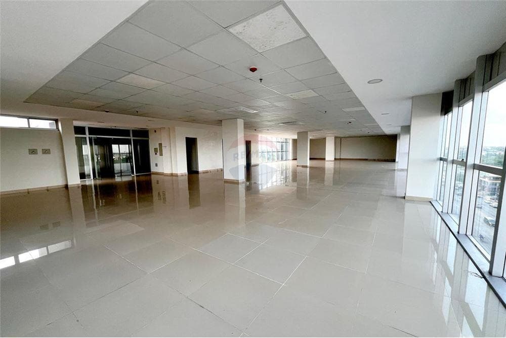 Alquiler Oficina Corporativa en Edificio Alta Vista Fernando de la Mora