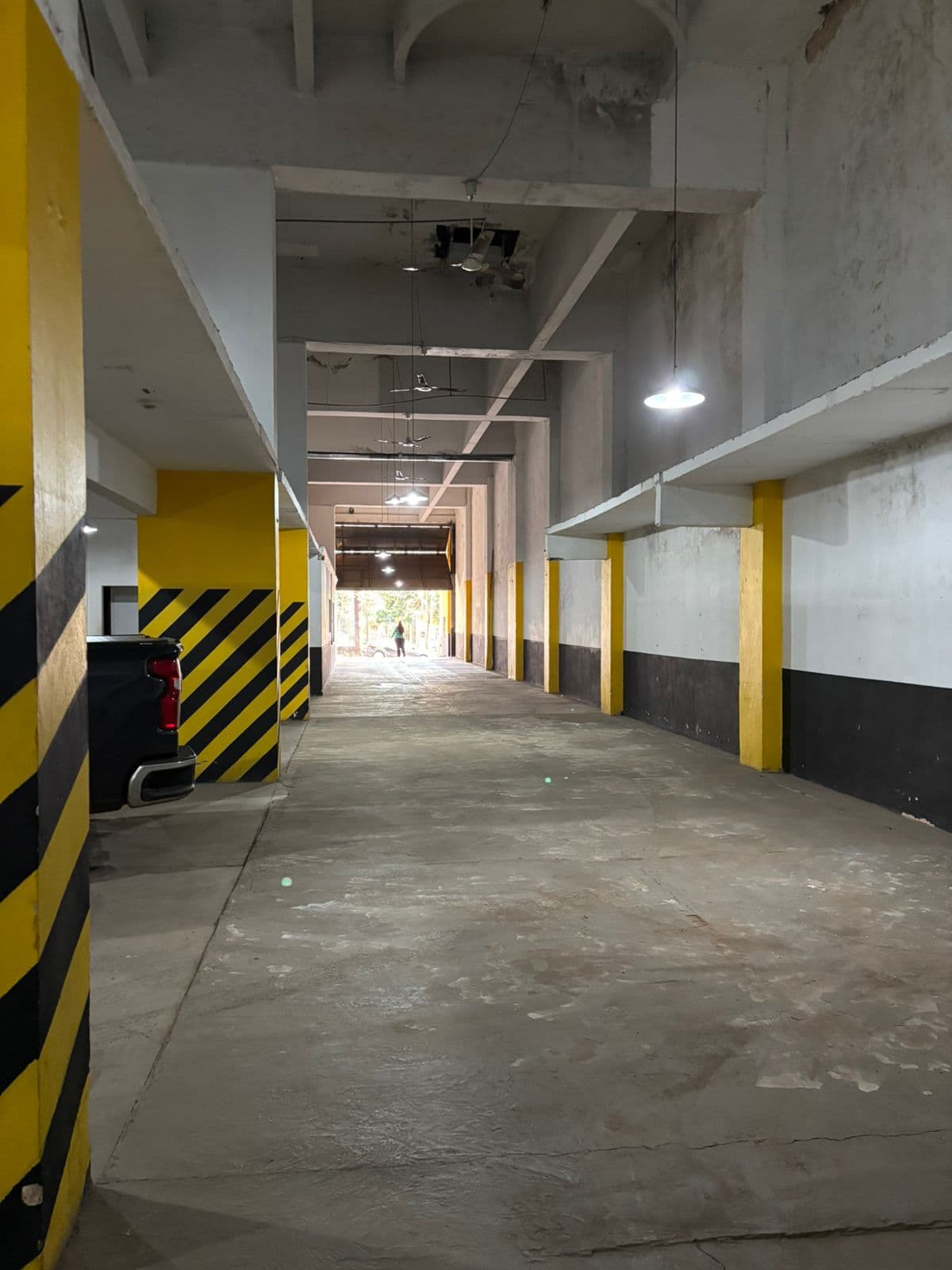 DEPOISTO DE 1.00M2 CON OFICINAS EN ALQUILER – 3