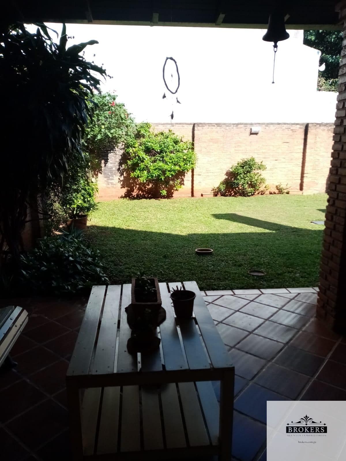 Vendo Casa dos plantas 4 dormit. en Mburucuyá