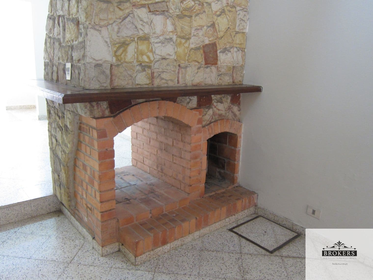 Alquilo Casa para oficina o vivienda 8 ambientes en Villa Morra – 2