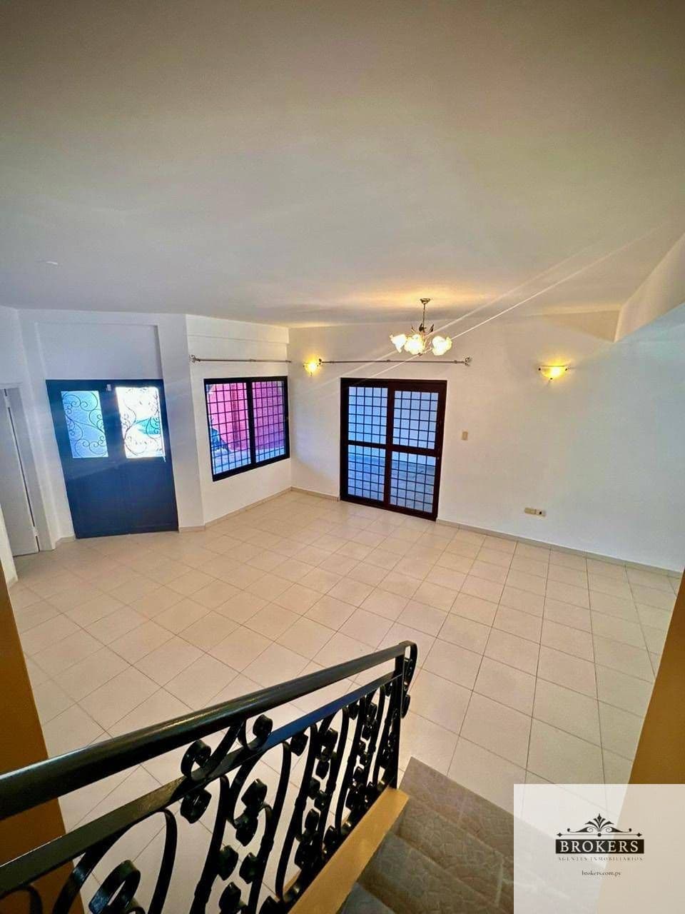 Alquilo Casa De 3 Dormitorios Con Piscina Para Vivienda u Oficina En Lambaré – 3